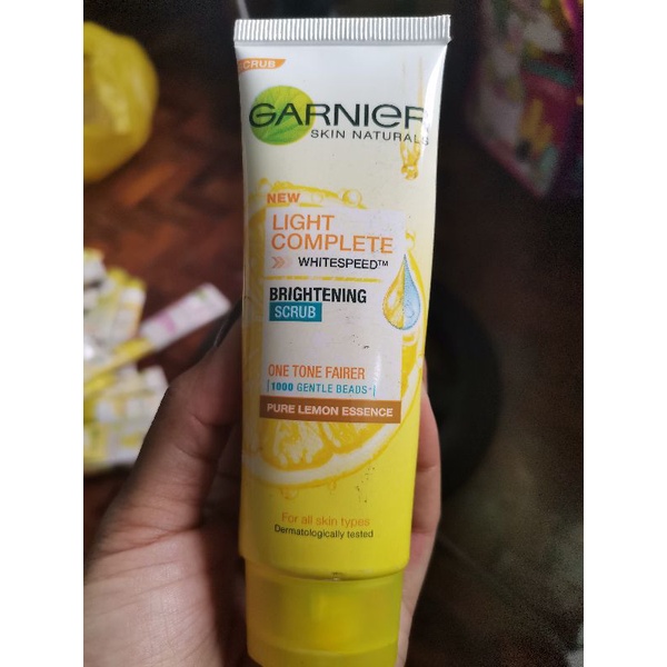 GARNIER LIGHT COMPLETE WHITESPEED BRIGHTENING SCRUB Shopee Philippines