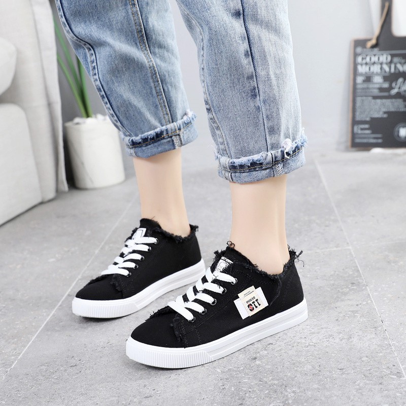 white casual shoes for ladies