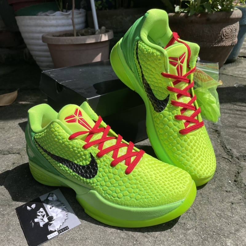 kobe grinches size 11