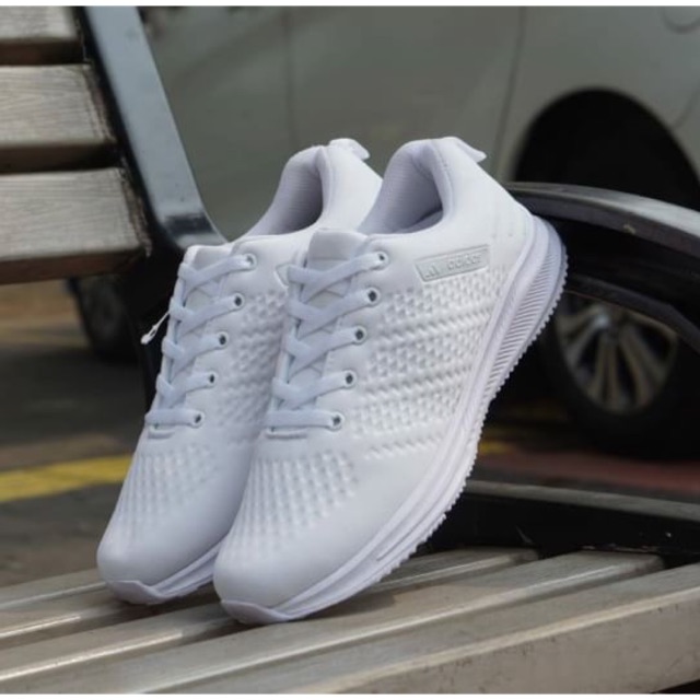 adidas neo zoom