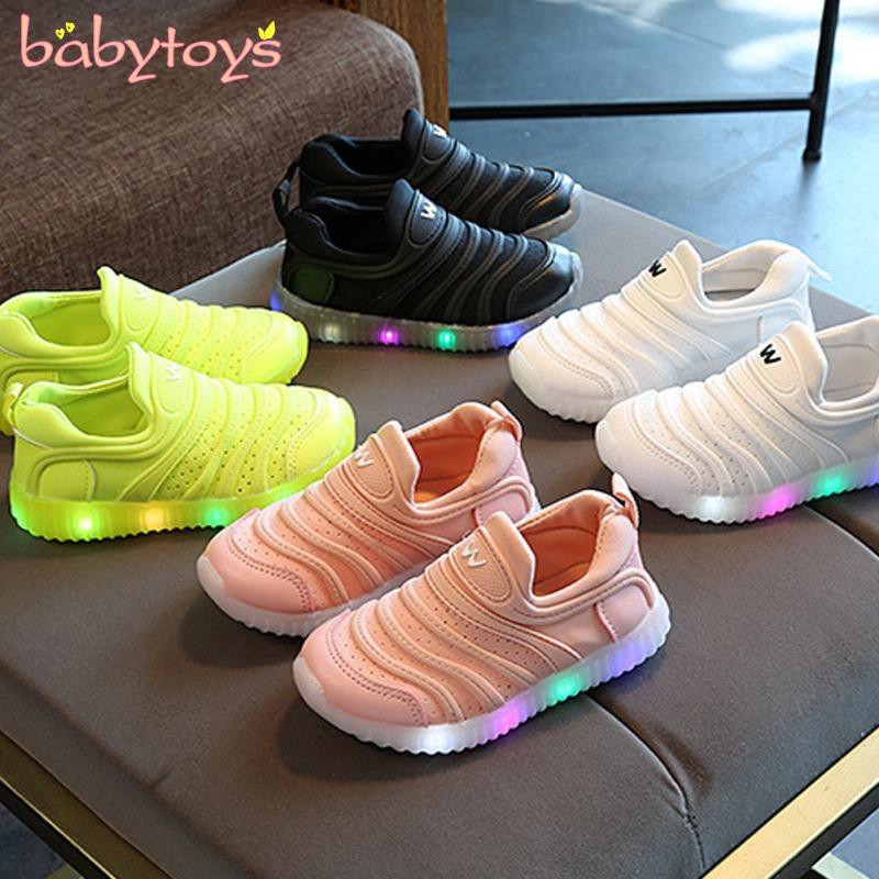 boys green trainers
