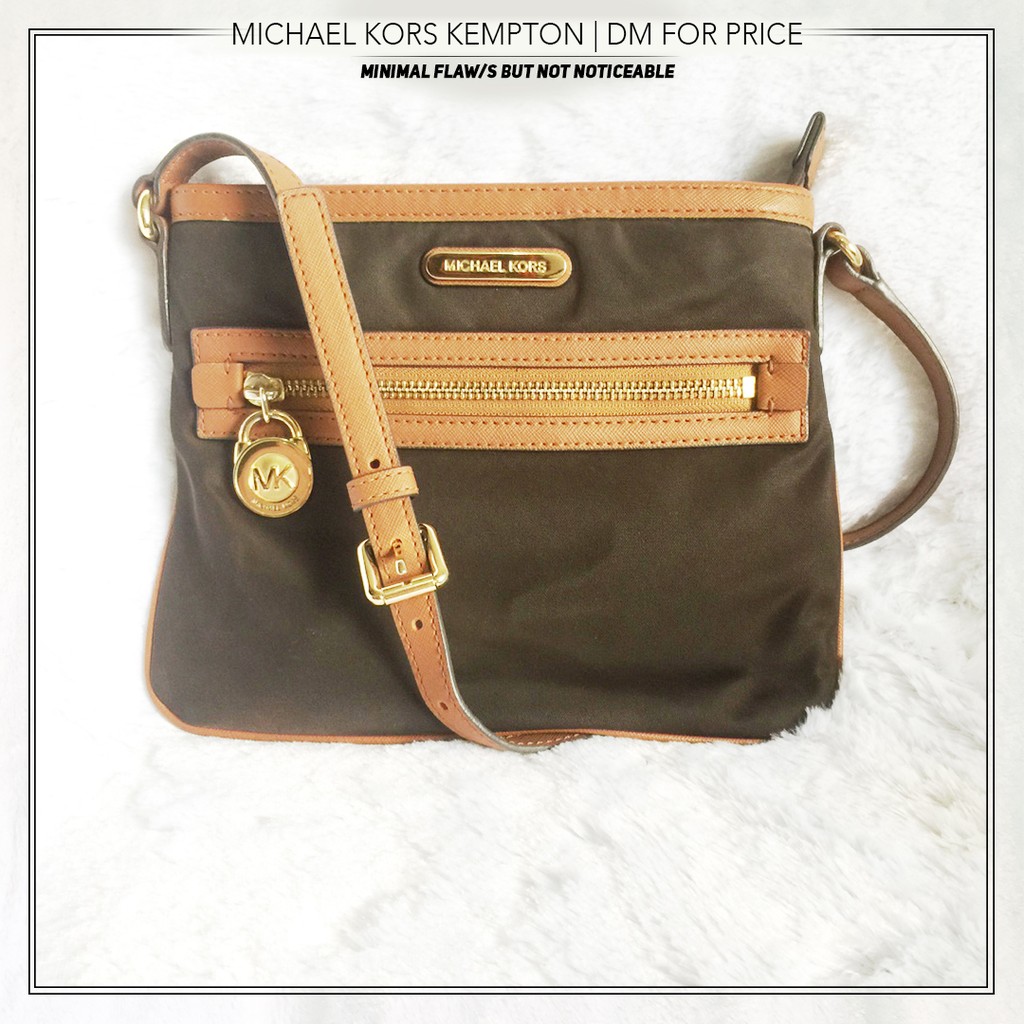 michael kors kempton messenger