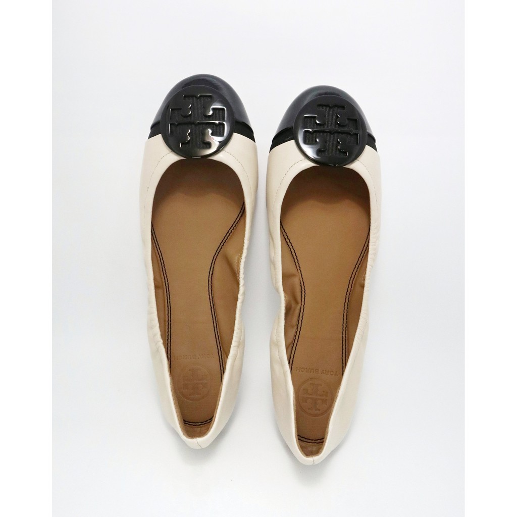 minnie logo medallion cap toe ballet flat