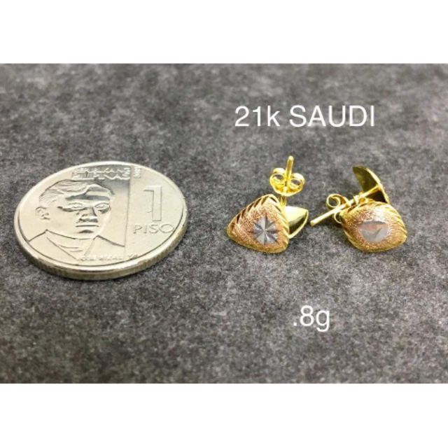 gold stud earrings price