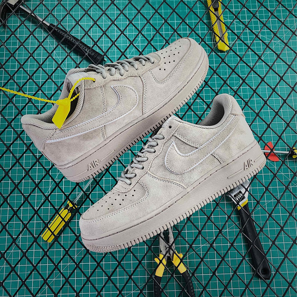 air force 1 lv8 grey suede