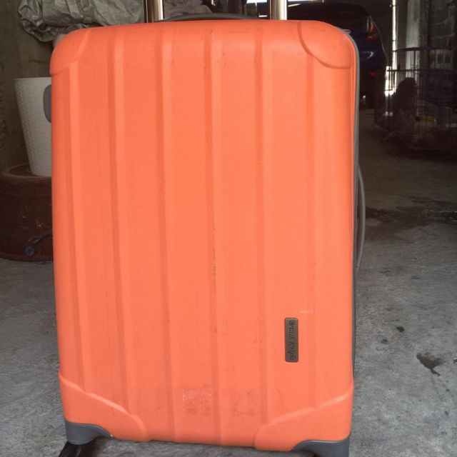 20 kilos luggage