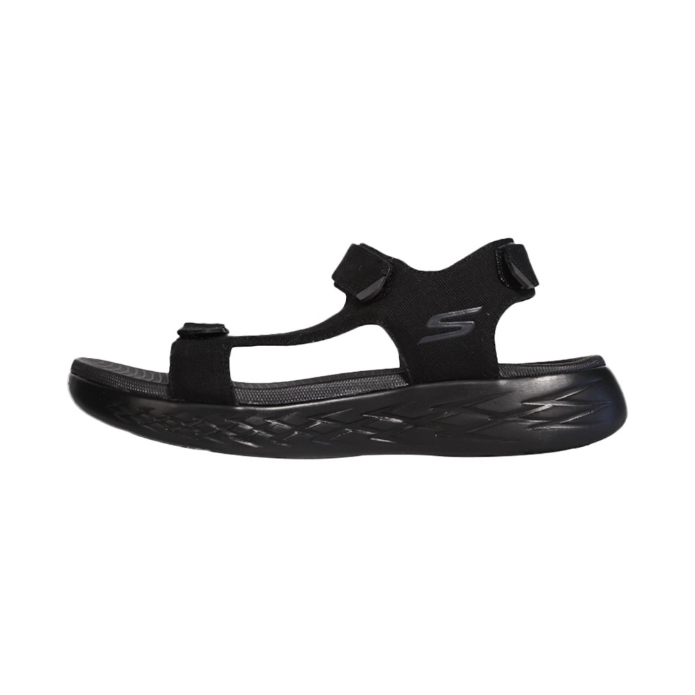 sketchers non slip black shoes