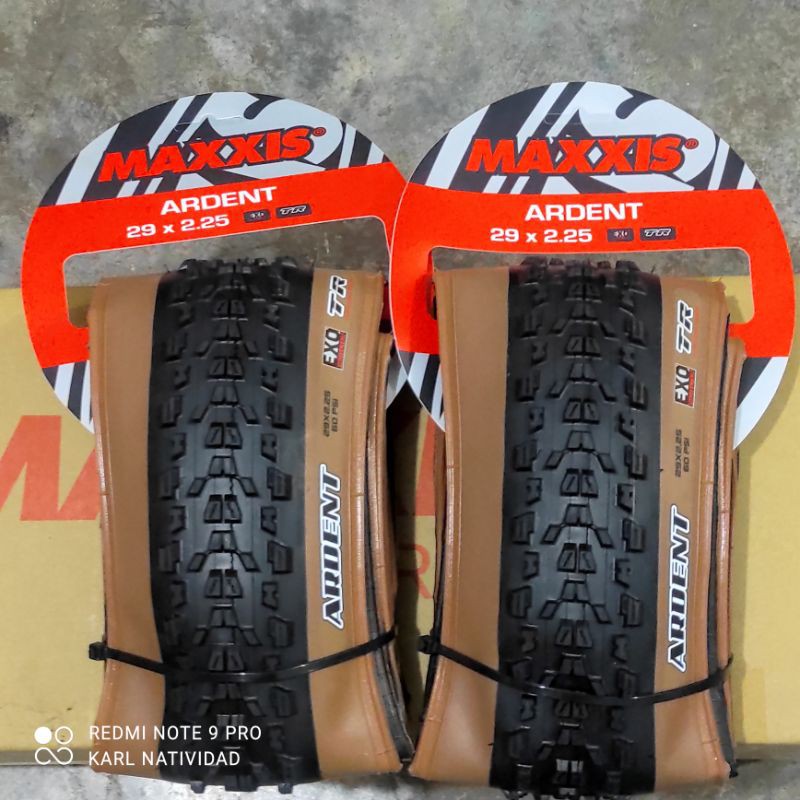 tan wall 29er tires