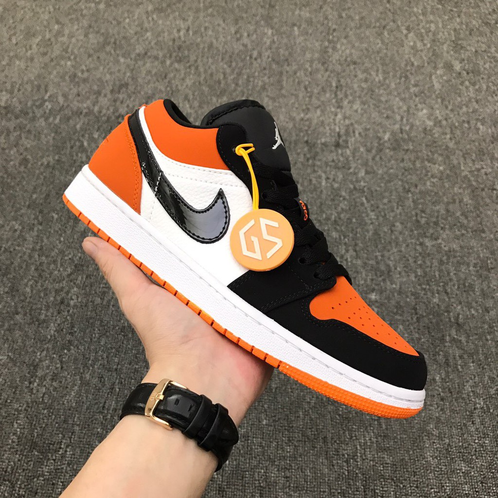 aj 1 orange