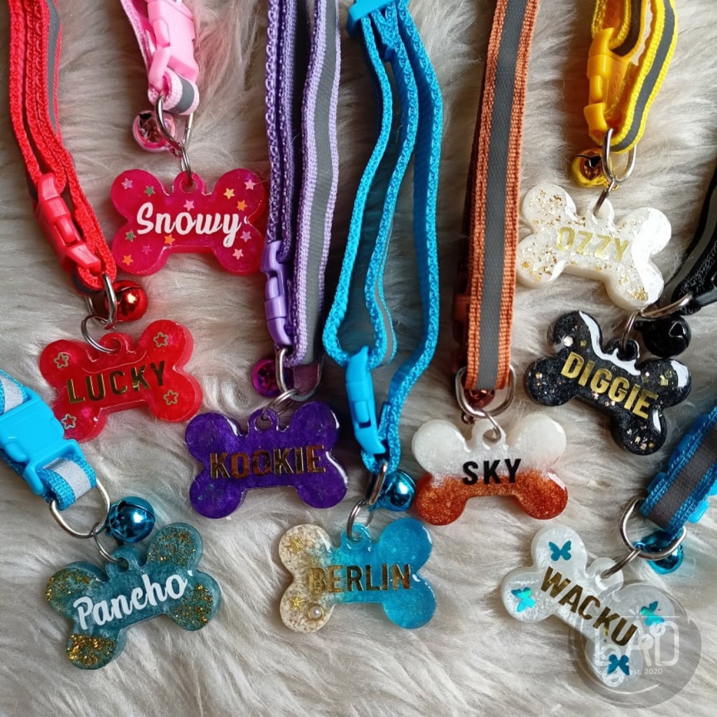 ⊕Customized Resin Dog and Cat NAMETAG - with collar