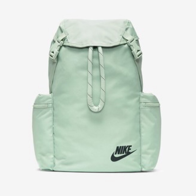nike 10l backpack