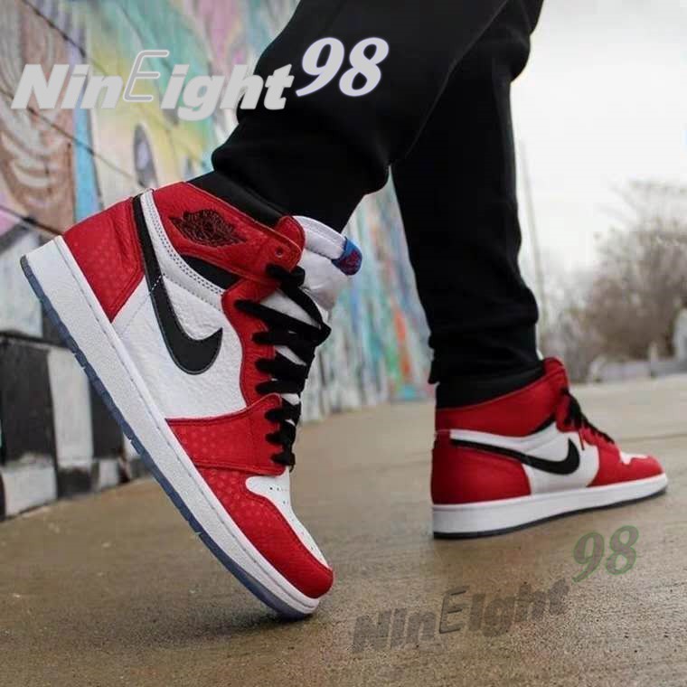 Nike AIR JORDAN 1 RETRO Basketball 