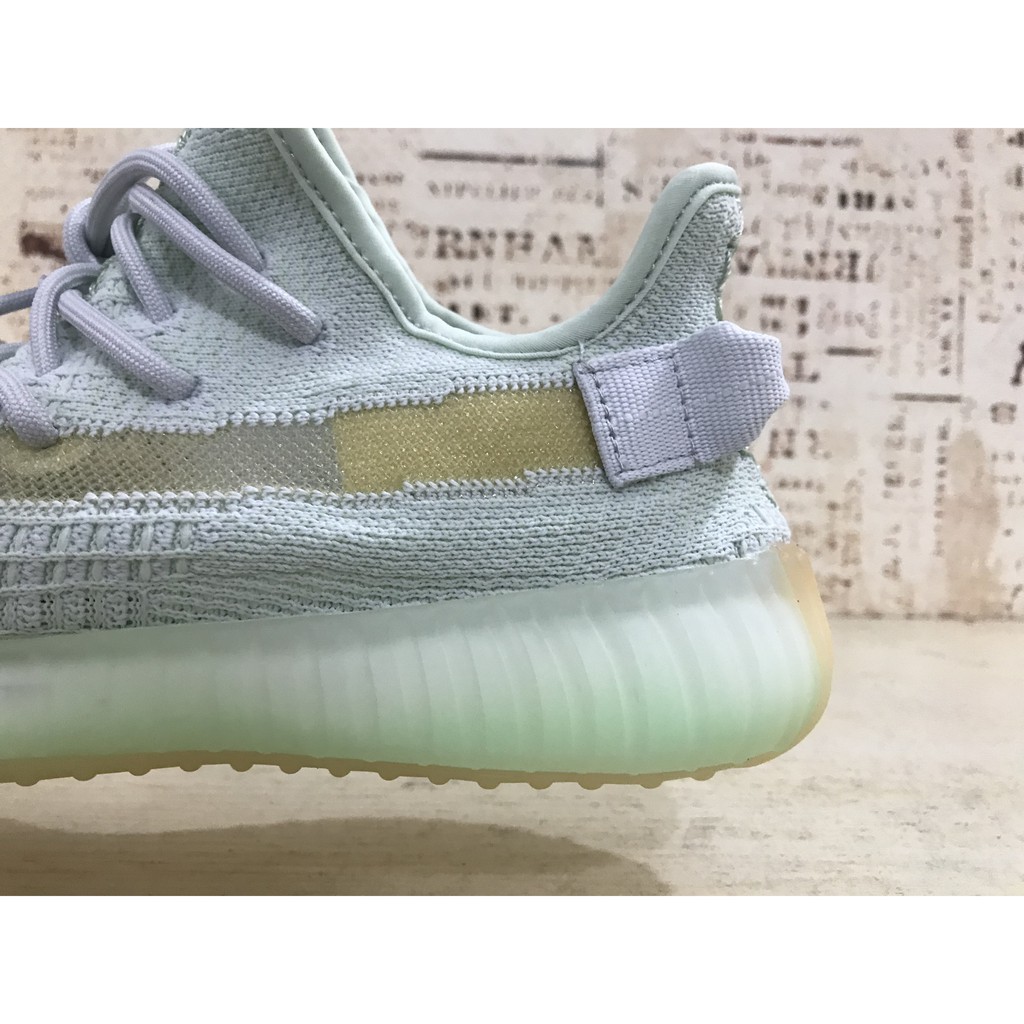 Yeezy Boost 350 V2 Tail Light REFRESHER Market