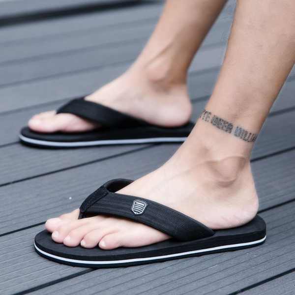 Douyin same bathroom Korean men's shoes men's characters dragging ...