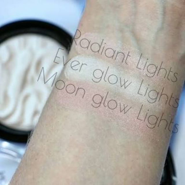 makeup revolution strobe