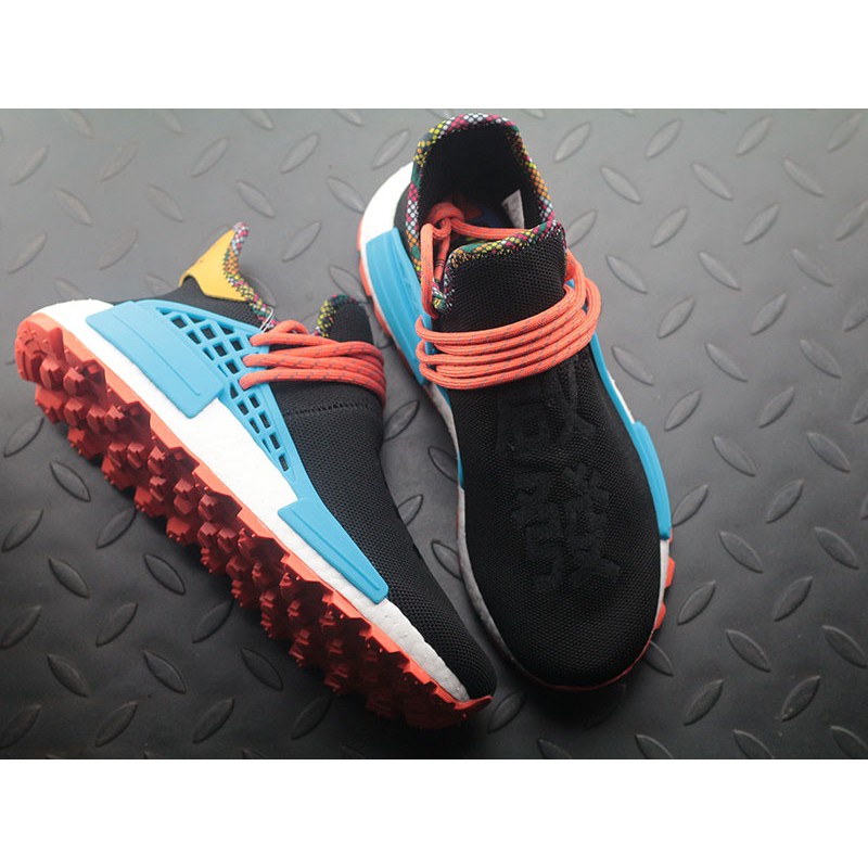 pharrell x adidas nmd human race tr