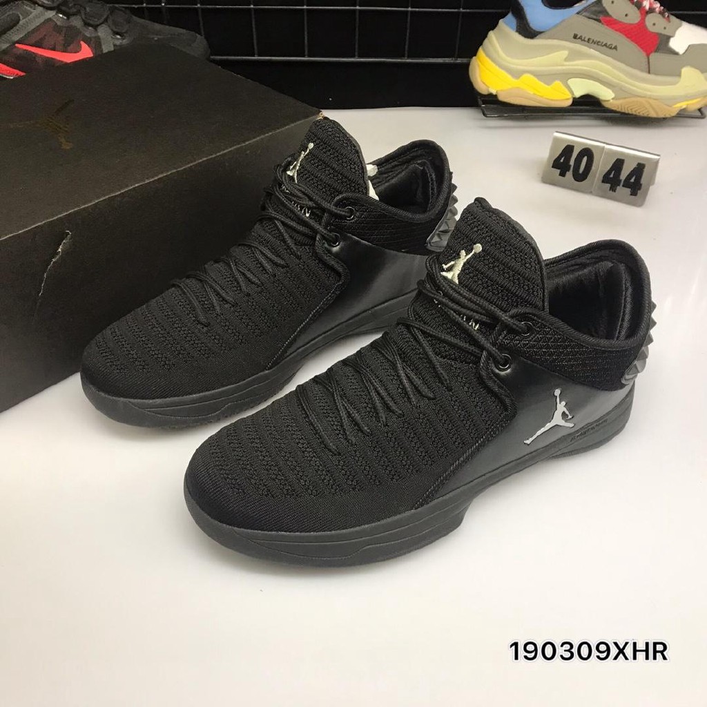 jordan black basketball shoes