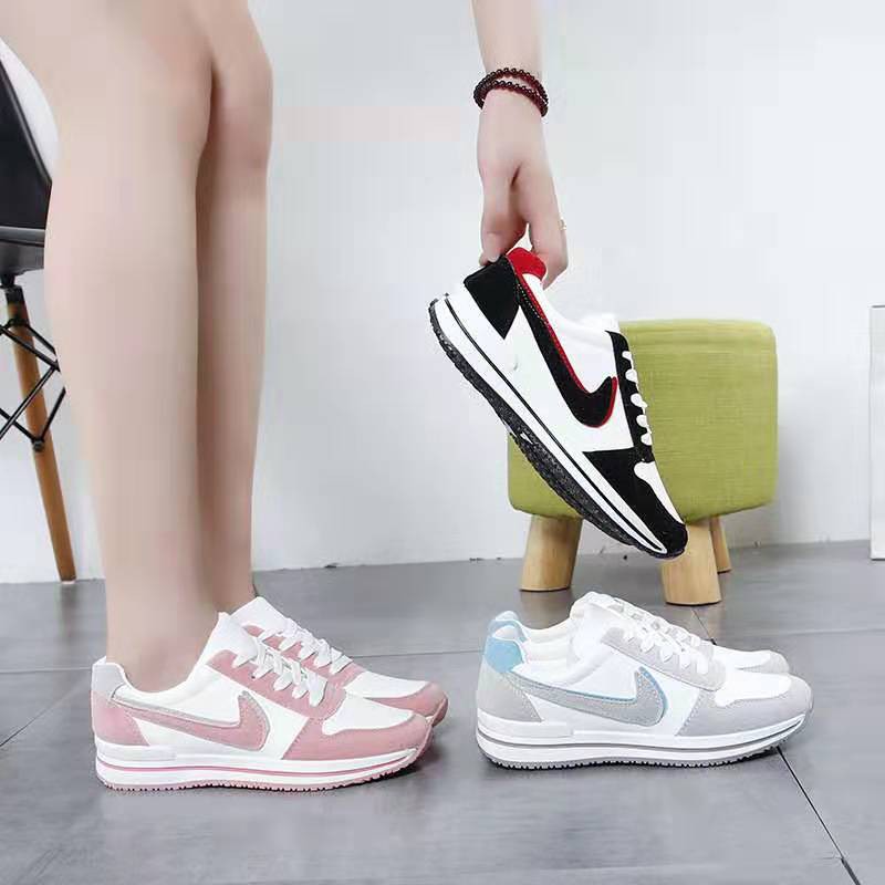 nike fashion sneakers womens