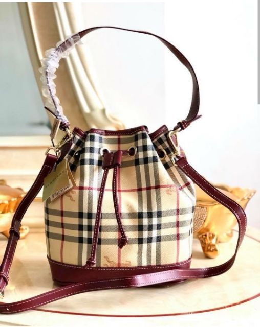 bucket bag burberry
