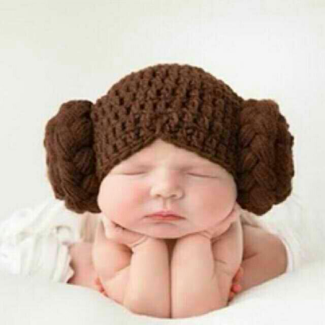 baby with hat