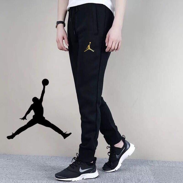 jordan 1 with joggers