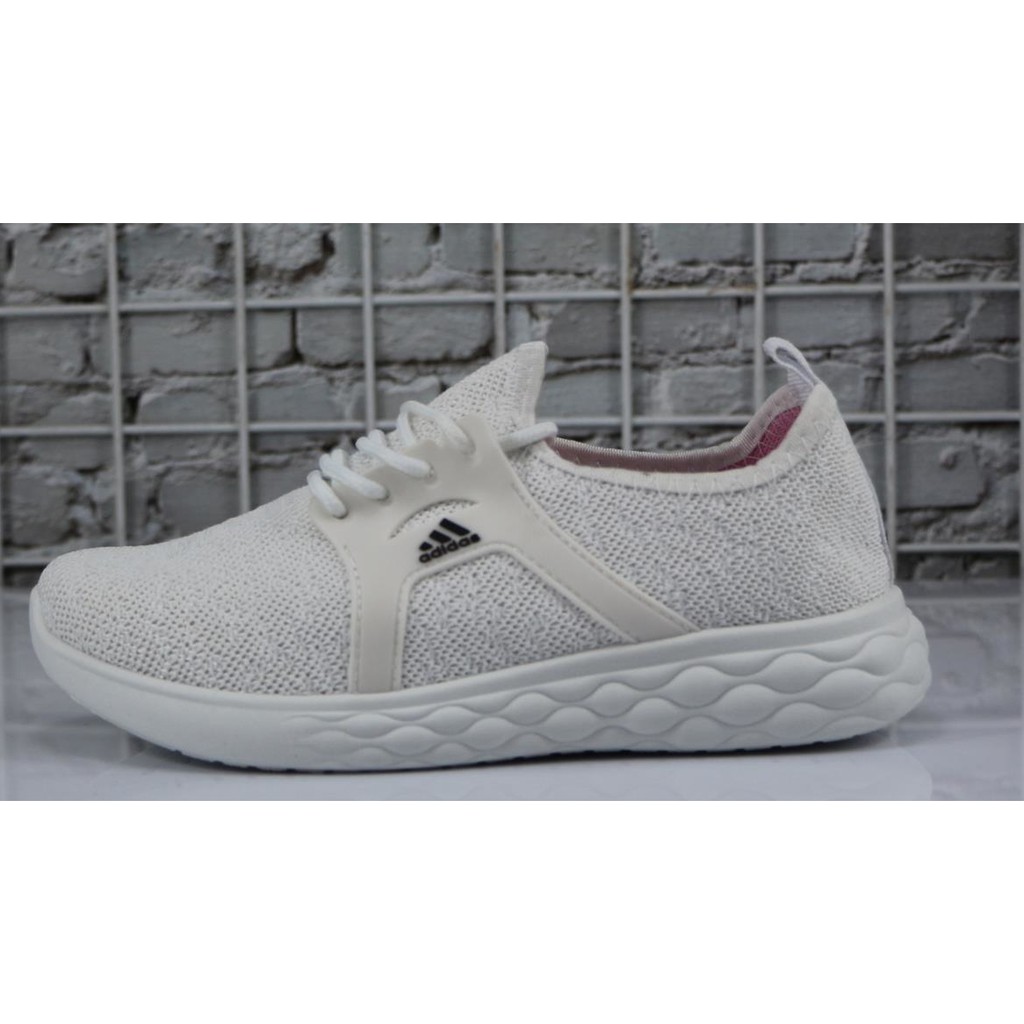 [NY] ADIDAS low cut shoes and running shoes for women