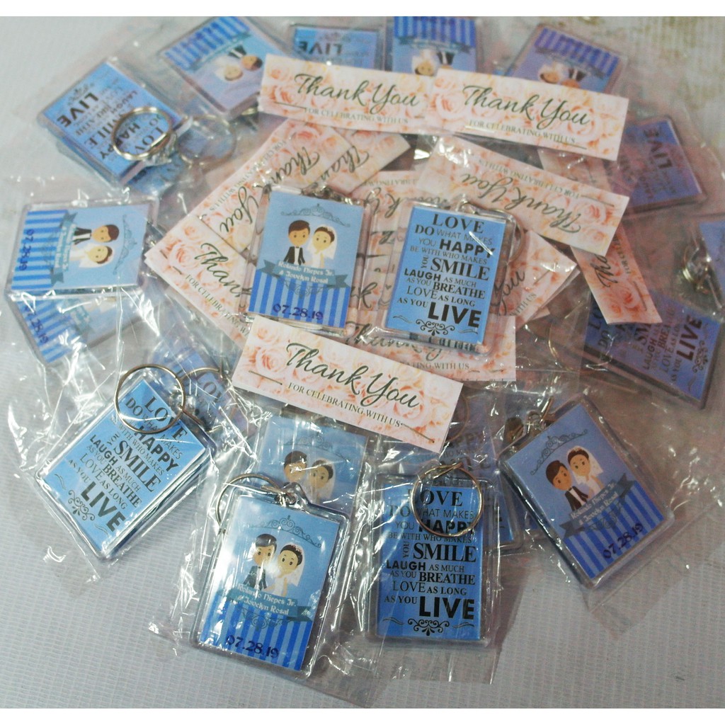 personalized souvenir keychains