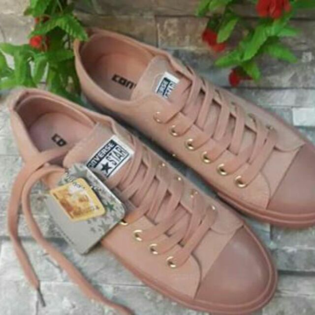 nude leather converse