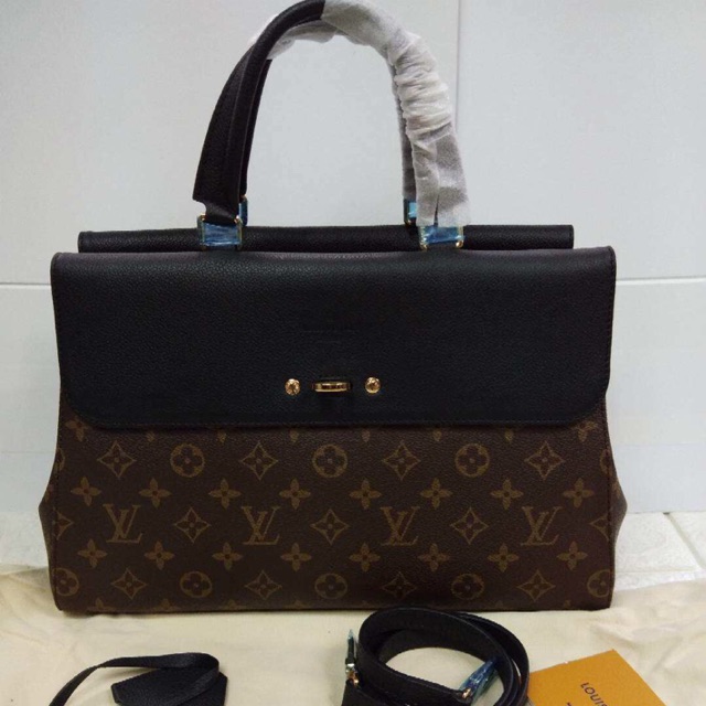 louis vuitton venus handbag