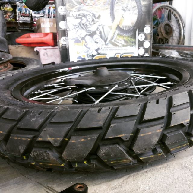 scrambler tyres