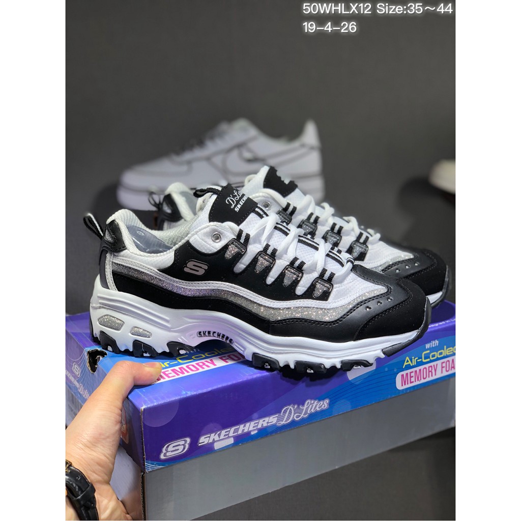 sneakers in memory foam