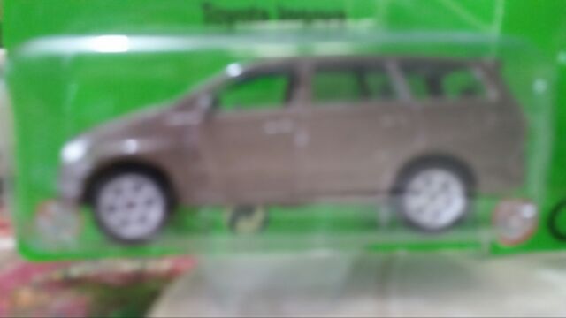 diecast toyota fortuner