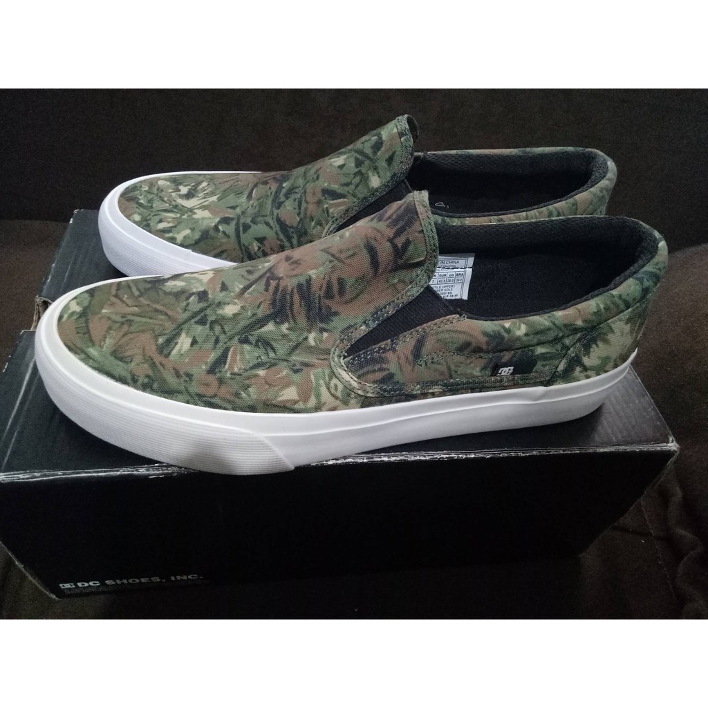 slip on dc shoes