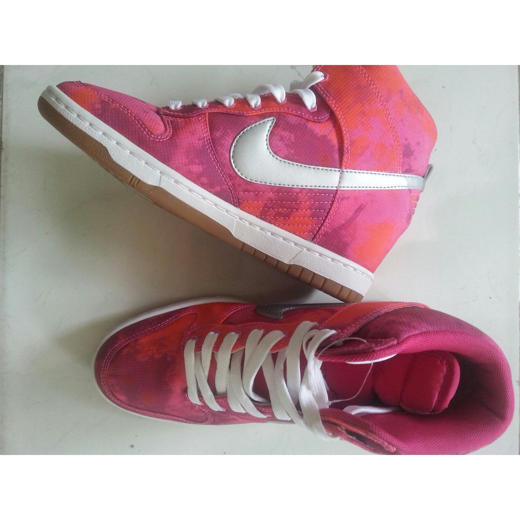 nike dunk sky hi pink