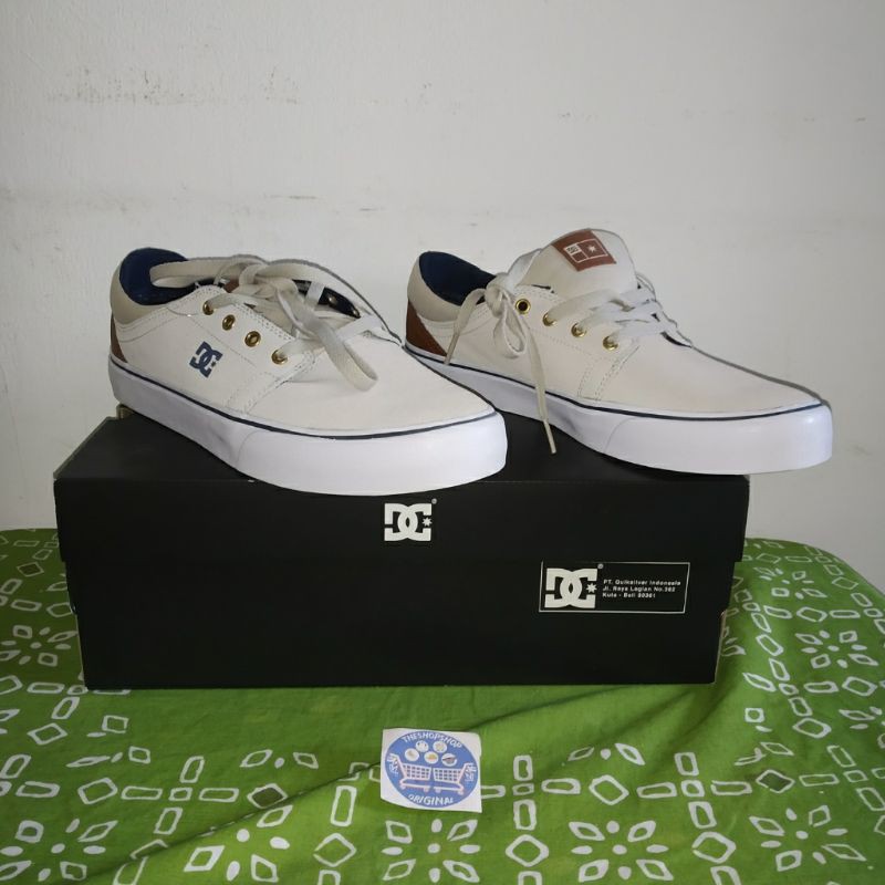 dc tiago s skate shoes
