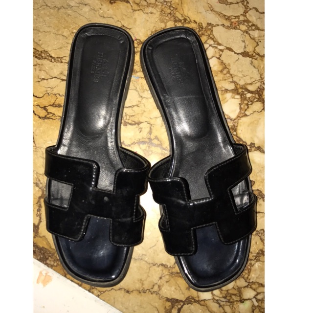 hermes black oran sandals