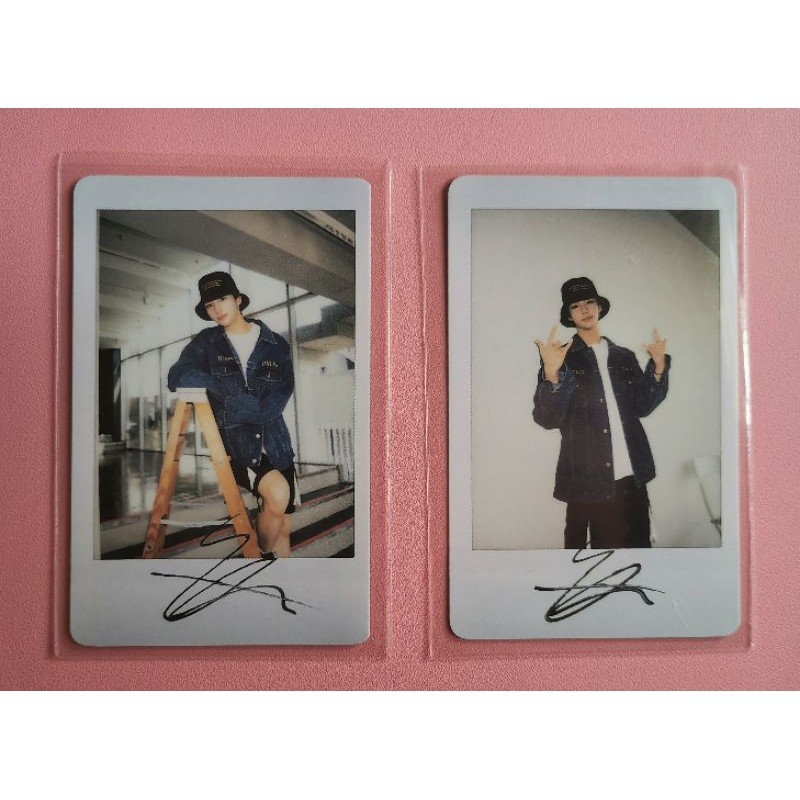 hyunjin polaroid