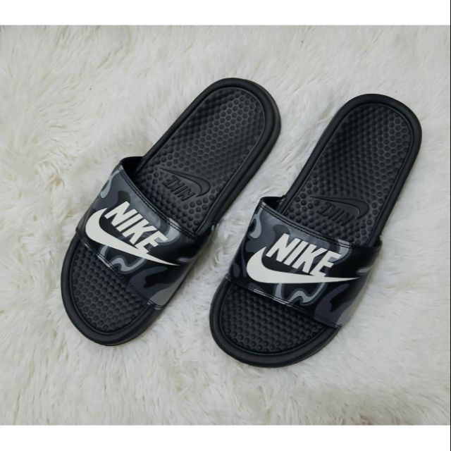 mens white nike slides
