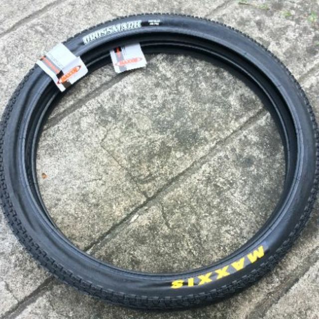 27.5 x 2.10 mountain bike tires