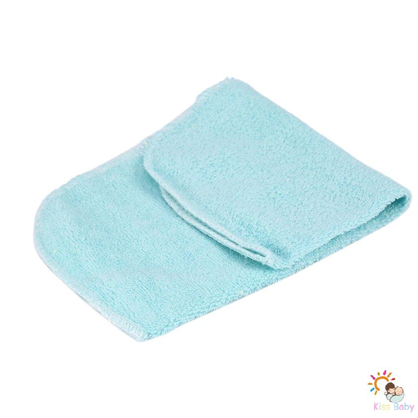 newborn washcloth bath