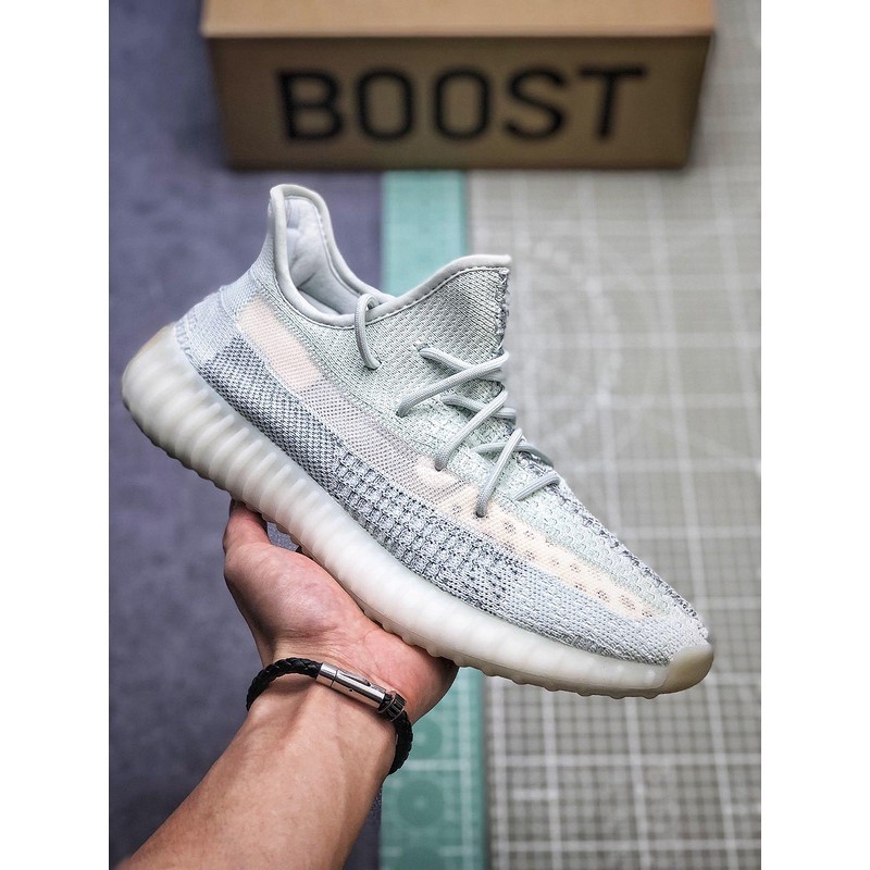 yeezy boost 350 v2 cloud white