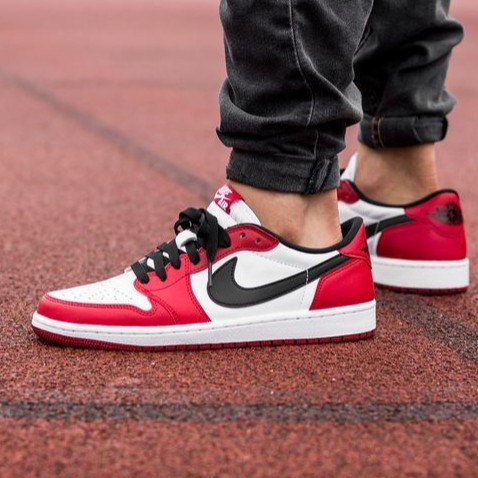 red jordan mens shoes