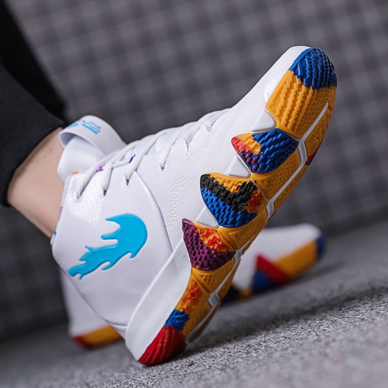 kyrie irving sapatos