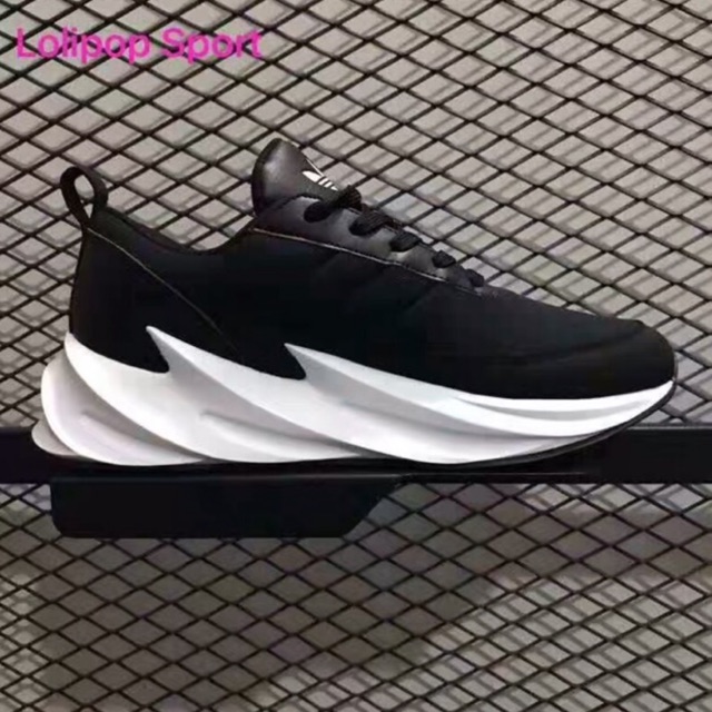 Drama Monica Detenerse Adidas shark series sports shoes unisex shoes | Shopee Philippines