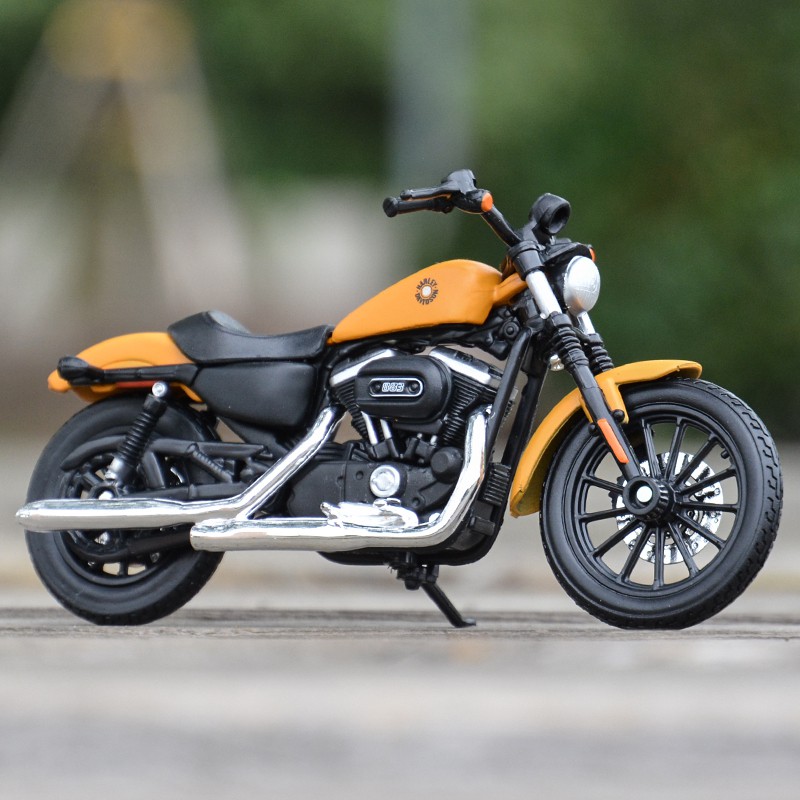 Maisto 1  18  Harley  Davidson 2014 Sportster Iron 883 
