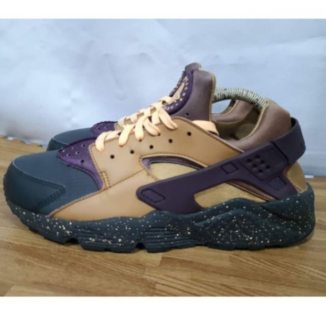 purple and gold huaraches