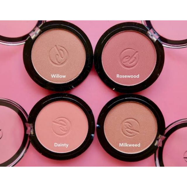 matte blush on