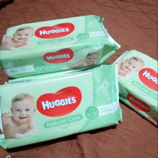 huggies wipes with aloe