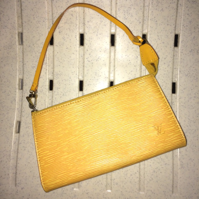 louis vuitton yellow shoulder bag