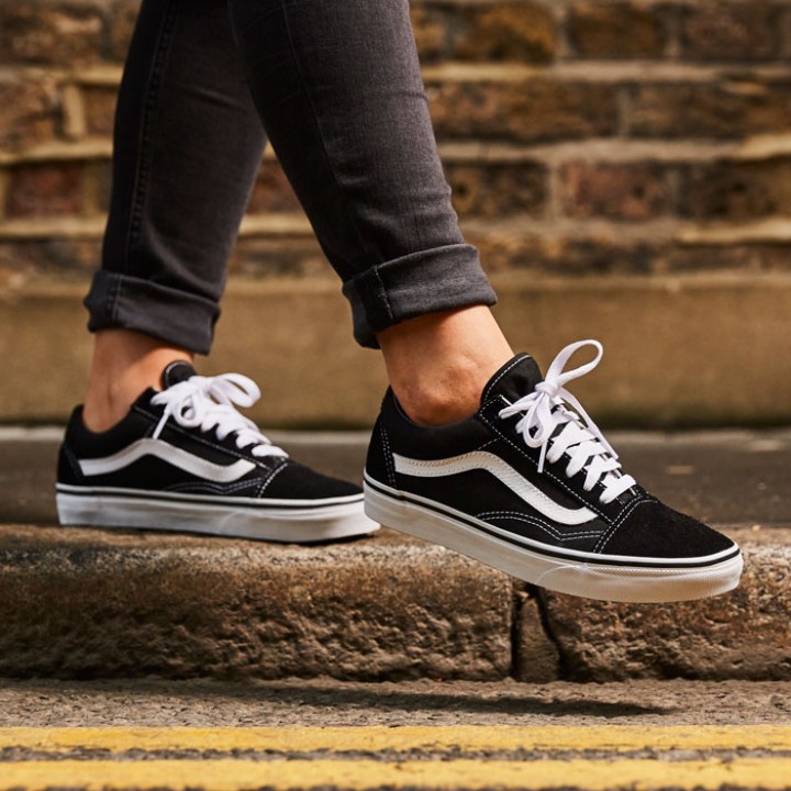 woman black vans